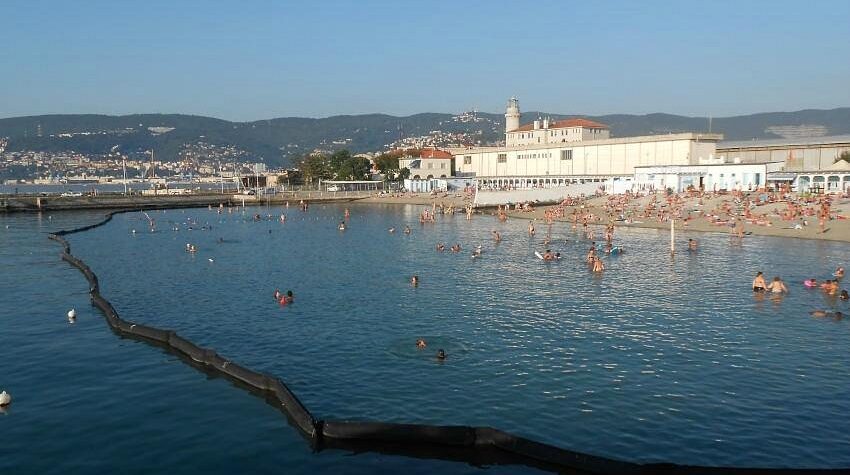 La Lanterna beach Trieszt